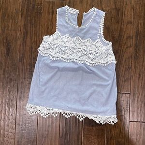 Adorable sleeveless top